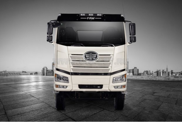 Автобус вахтовый 28 базовая УСТ 5453 FAW 3250 6х6